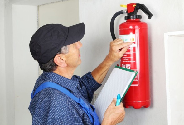 Kontroly hasiacich prístrojov a hydrantových zariadení